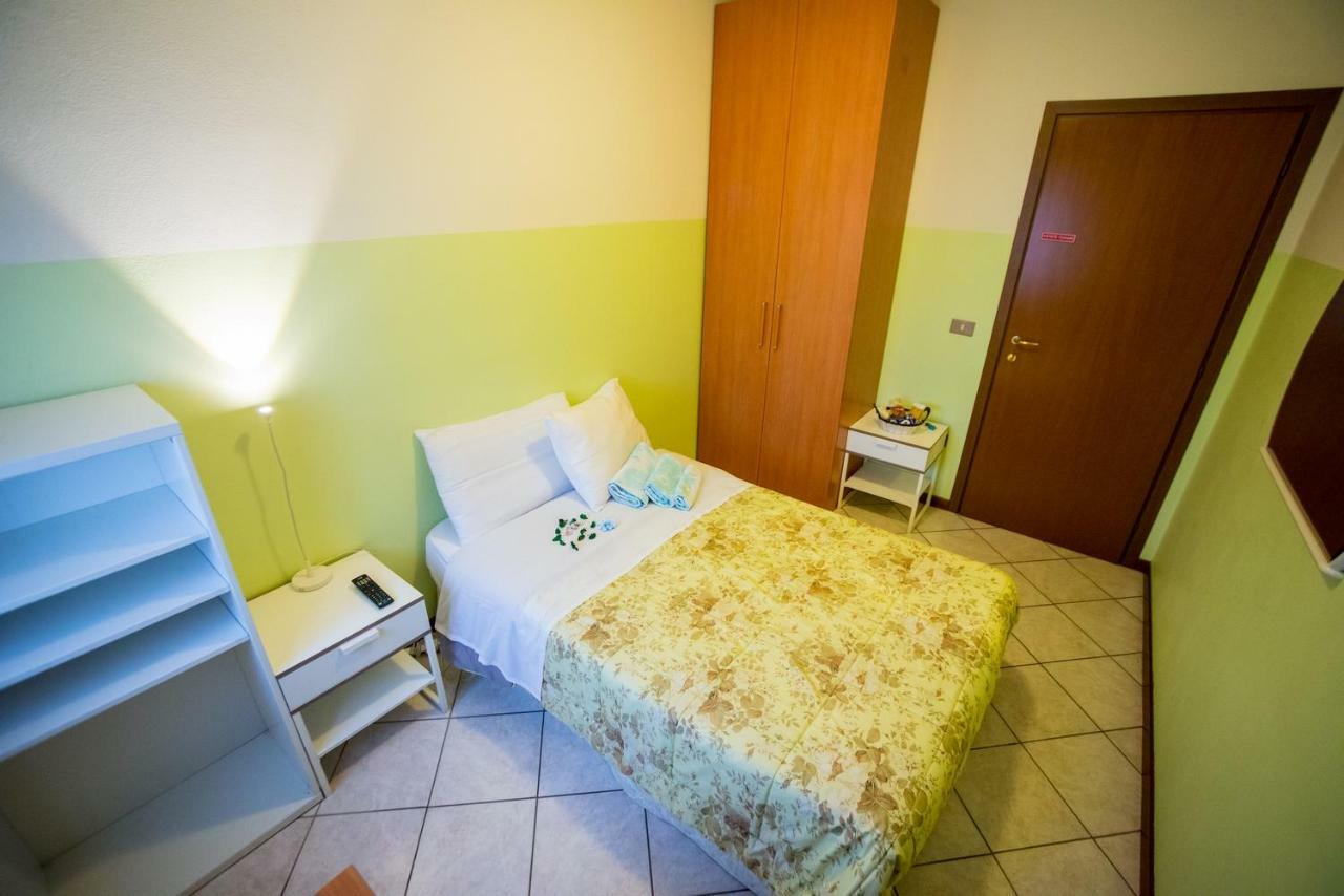 Adria Bella Locazione Turistica Bed and Breakfast Buitenkant foto