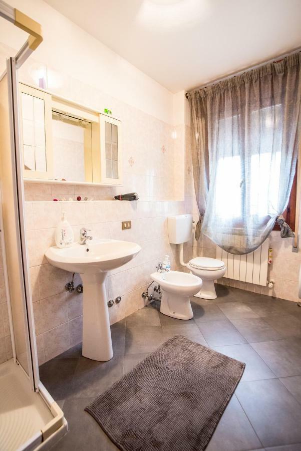 Adria Bella Locazione Turistica Bed and Breakfast Buitenkant foto